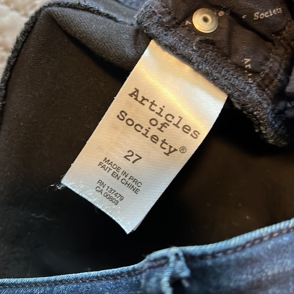 Articles of Society : Dark Wash Skinny Jean’s - 27 - Picture 9 of 10